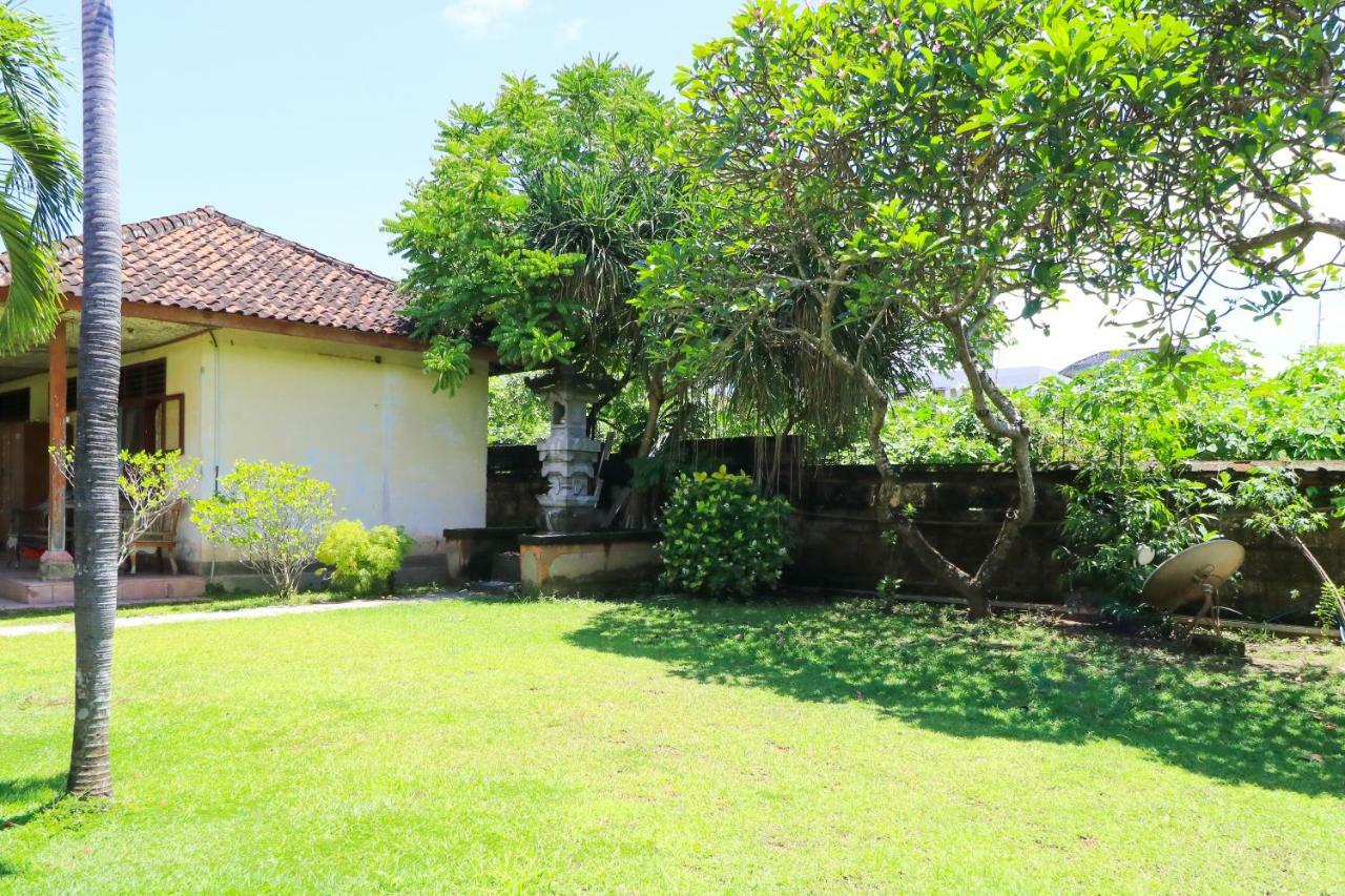 Mertha Jati Hotel Kuta Lombok Exteriör bild