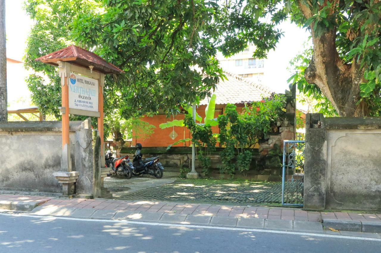 Mertha Jati Hotel Kuta Lombok Exteriör bild